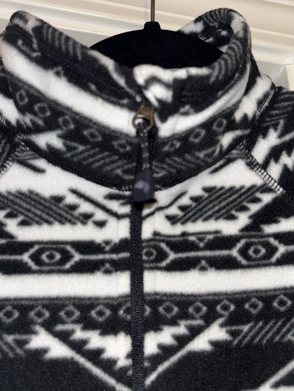 Womens Black & White Patterned Quarter-Zip Sweater Eddie Bauer M